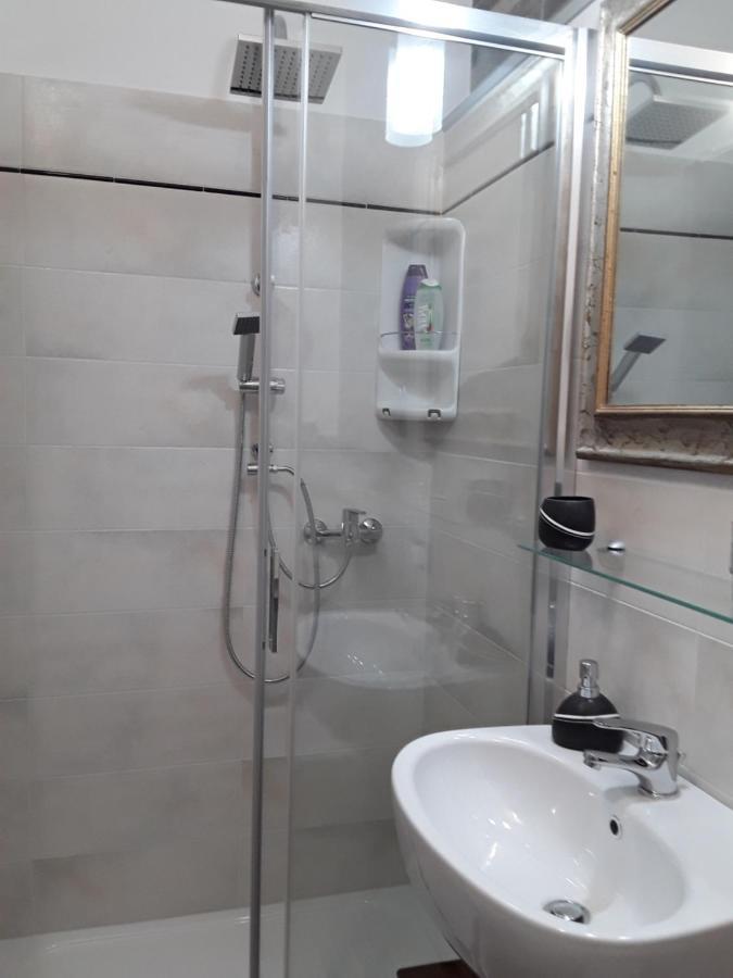 Retro' Beb Bed & Breakfast La Spezia Exterior foto